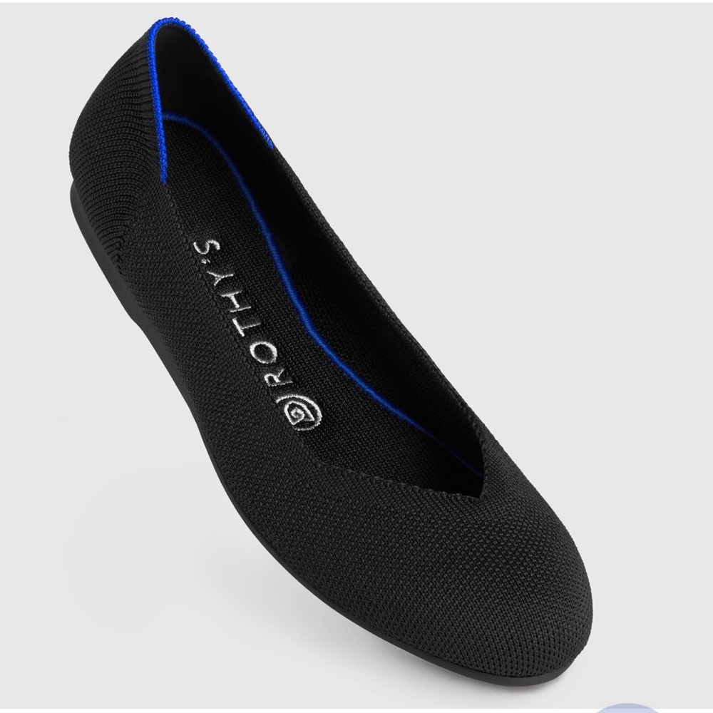 Black Round Toe Rothy’s